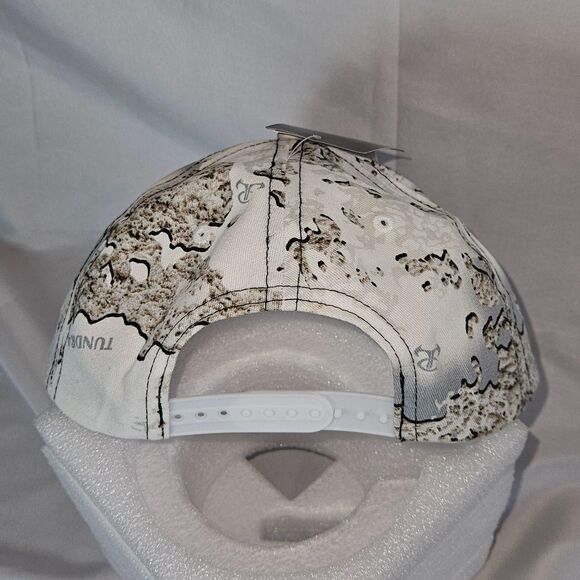 Bass Pro Shops Gone Hunting Tundra Camo Hat - Picture 5 of 8